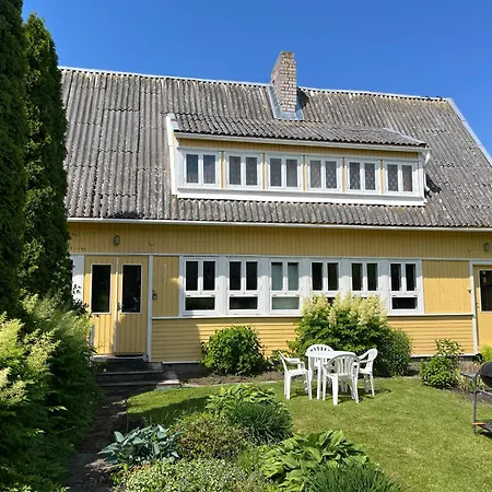 Holiday home Aliise Garden *